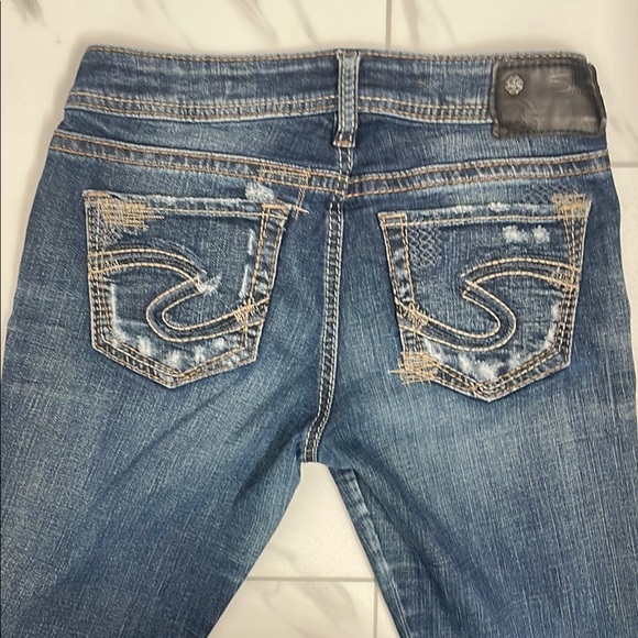 Distressed Silver Aiko skinny Mid Rise Medium Wash Jeans - Picture 6 of 12